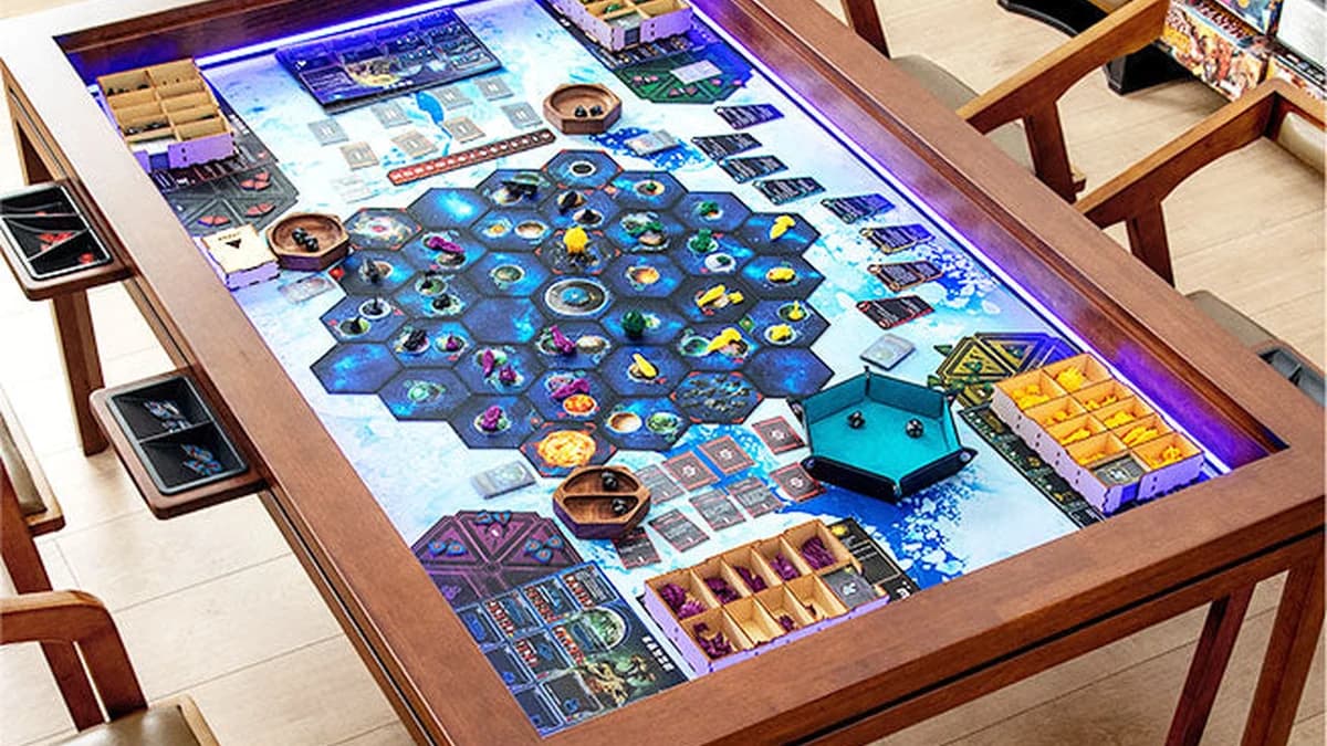 Kingswood Table
